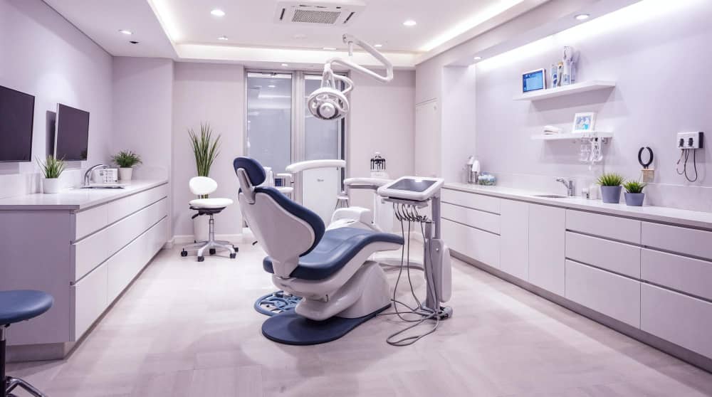 Spacious Dentech Clinic 1400 sqft
